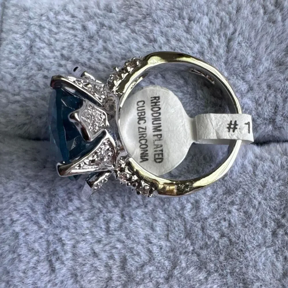 Unbranded Women's Blue and Silver Jewellery